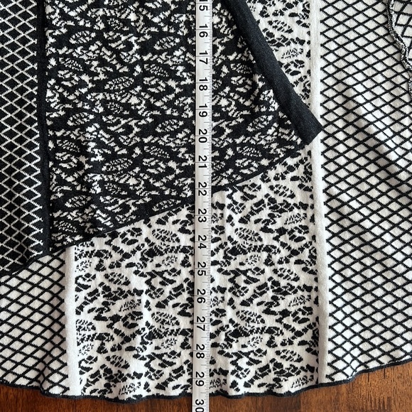 Belldini black and white patterened cotton cardigan, Size S - Picture 7 of 7